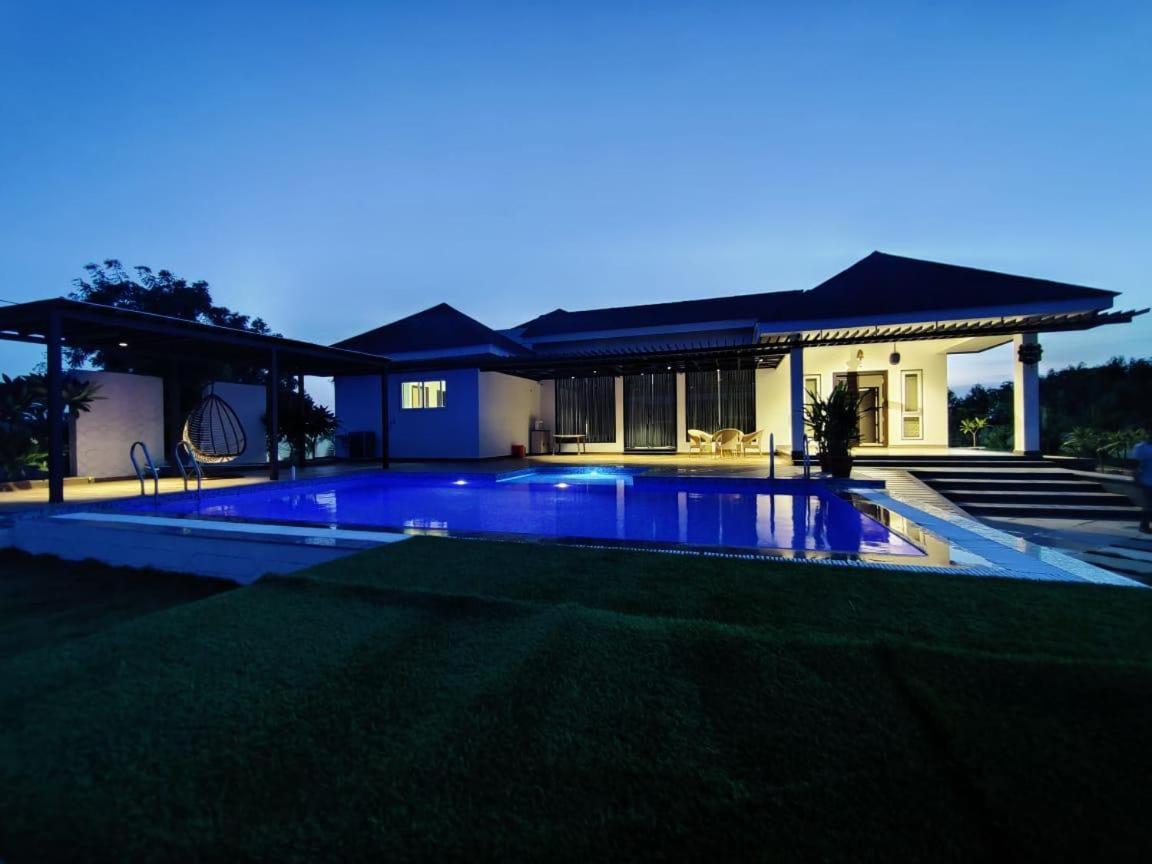 V R Farms Exotic Villa Venkatāpur Exteriér fotografie