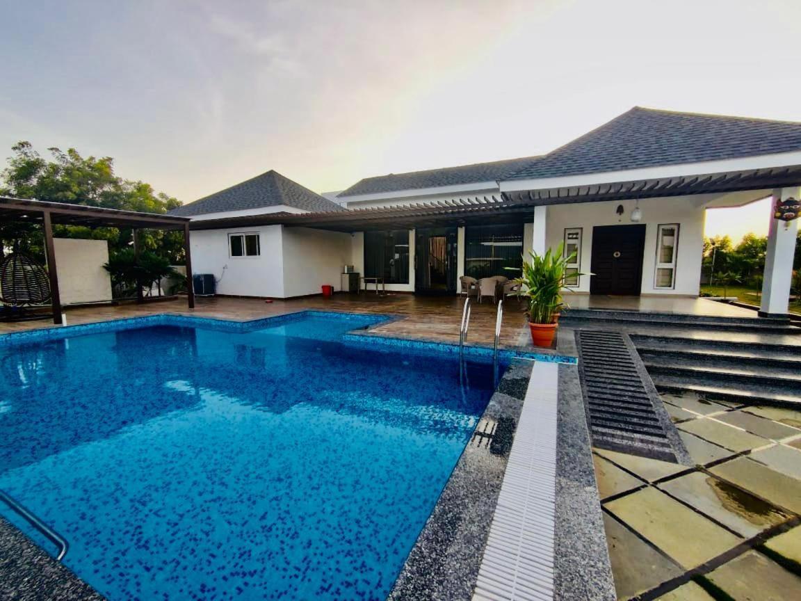 V R Farms Exotic Villa Venkatāpur Exteriér fotografie